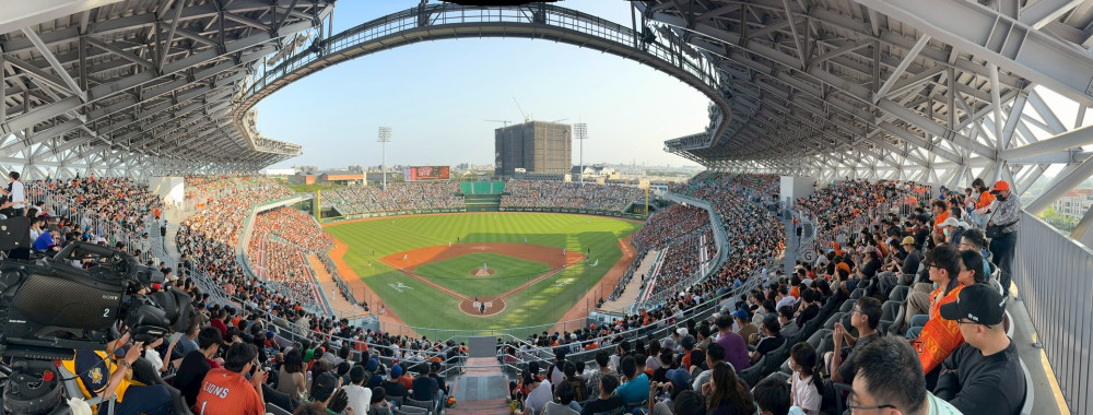 亞太成棒主球場職棒首戰圓滿落幕！黃偉哲：見證臺南棒球新紀元啟動