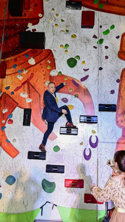 收納龍頭樹德企業春酒 董事長吳宜叡宣誓發展2個在地化