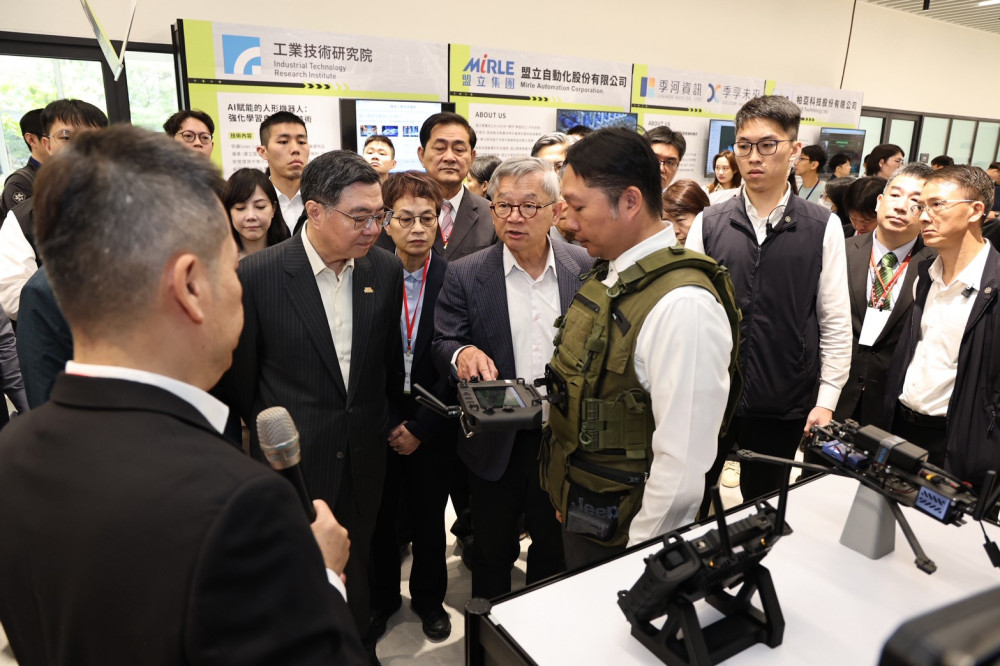 南臺灣 AI 研發核心啟航！卓榮泰主持沙崙「AI 創新應用大樓」啟用典禮