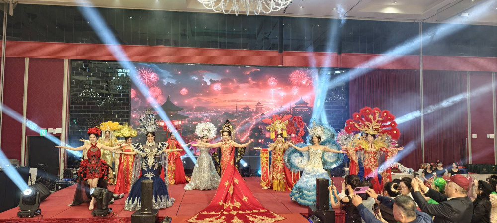 雅韻世旗綻府城！臺南世旗聯誼會二屆就職，劉雅萍接掌會長推廣旗袍美學