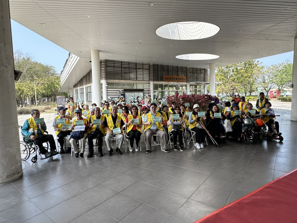 臺南舉行公益健走 為世界年會路跑提前蓄勢