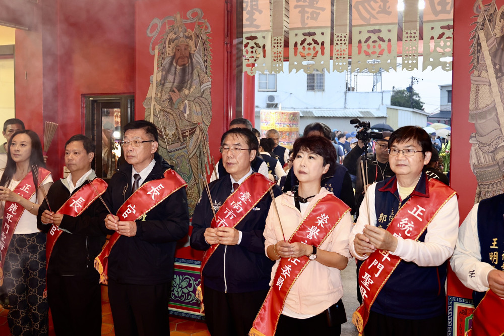 鹿耳門聖母廟「花火迎春」震撼登場！萬人搶春牛、國際級煙火點亮台南夜空