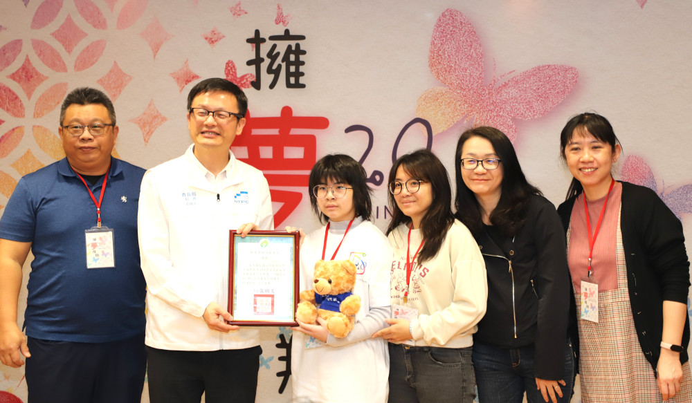 新北《擁夢飛翔20》新書發表　讓生命教育在閱讀與分享中延續