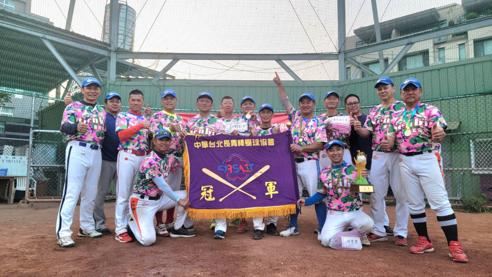 不老棒球魂！春季長青棒球賽台南開打，全台 15 支 60U 勁旅共襄盛舉