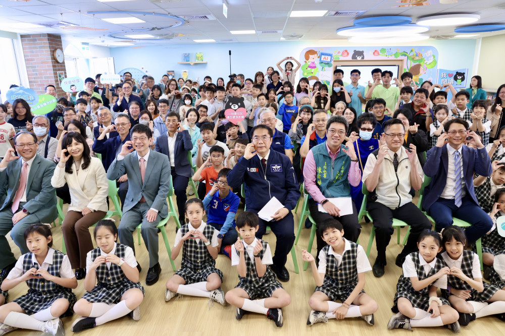 台南成功國小玉山圖書館啟用，助力閱讀教育