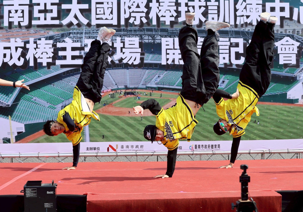 中職賽事正式進駐！台南亞太國際棒球主球場通過審查 3/29 開幕戰熱力開打