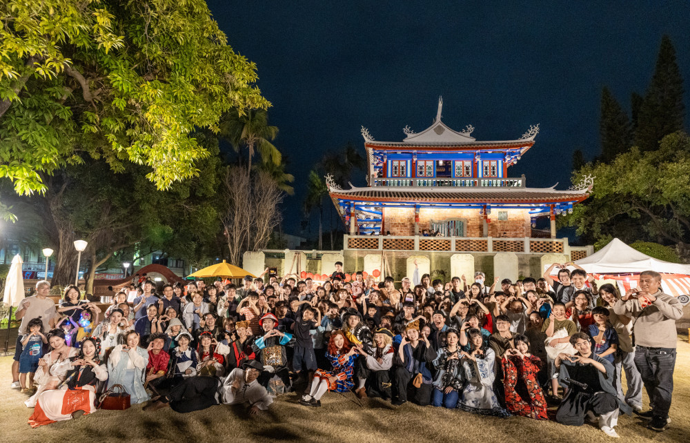 臺南古蹟連假人氣旺 赤嵌樓市集受讚