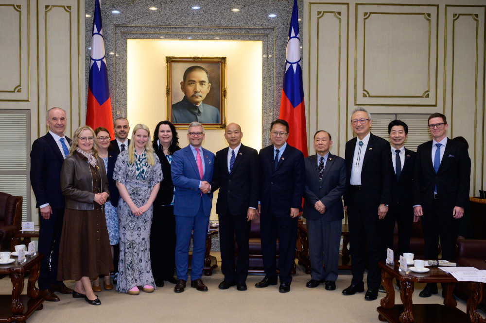 立法院韓國瑜院長接見「芬蘭國會友台小組跨黨派議員訪問團」幸福芬蘭攜手科技台灣 共創合作新契機
