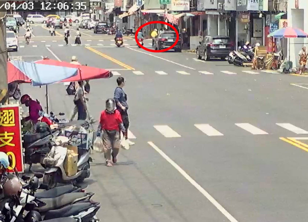 誰放的？機車被綁500元現金　高市刑大追查背後動機