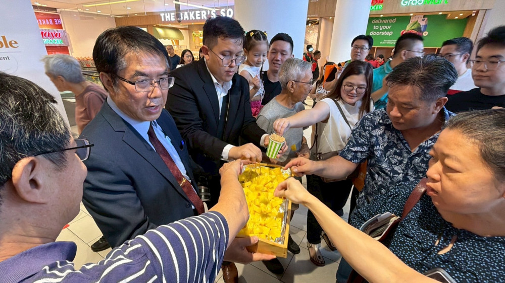 台南鳳梨首征馬來西亞！檳城展售會未演先轟動，預購訂單搶購一空