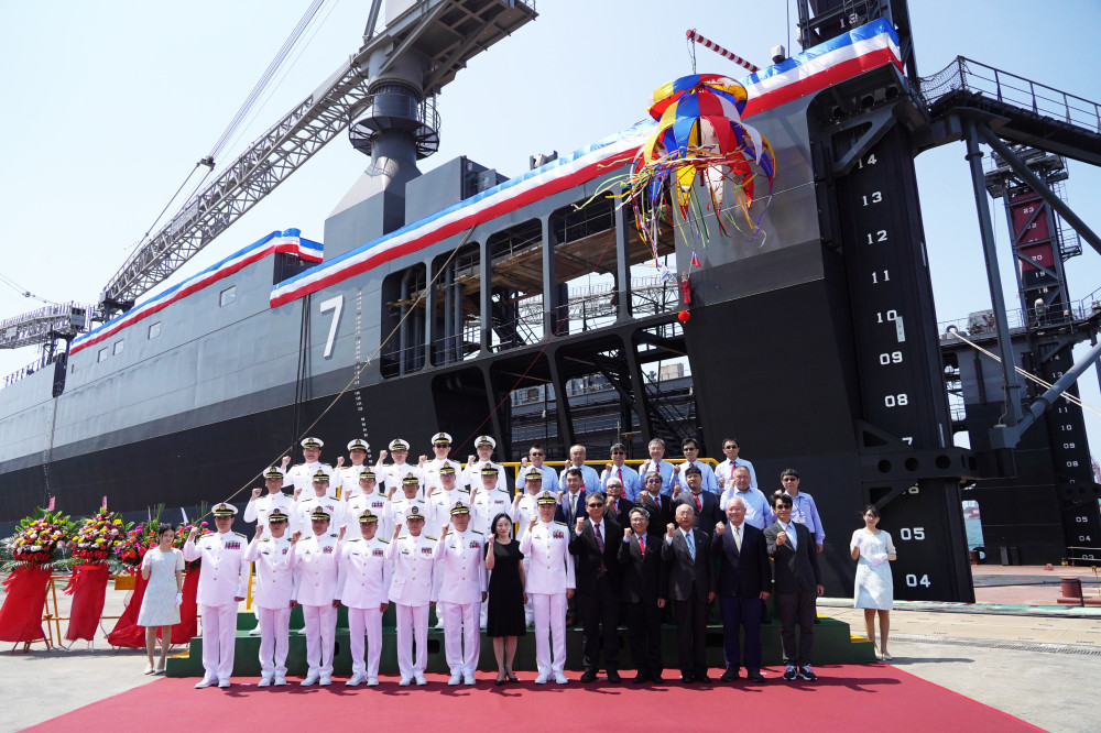 台船8.6億打造海軍新浮塢下水典禮　國艦國造再添戰力