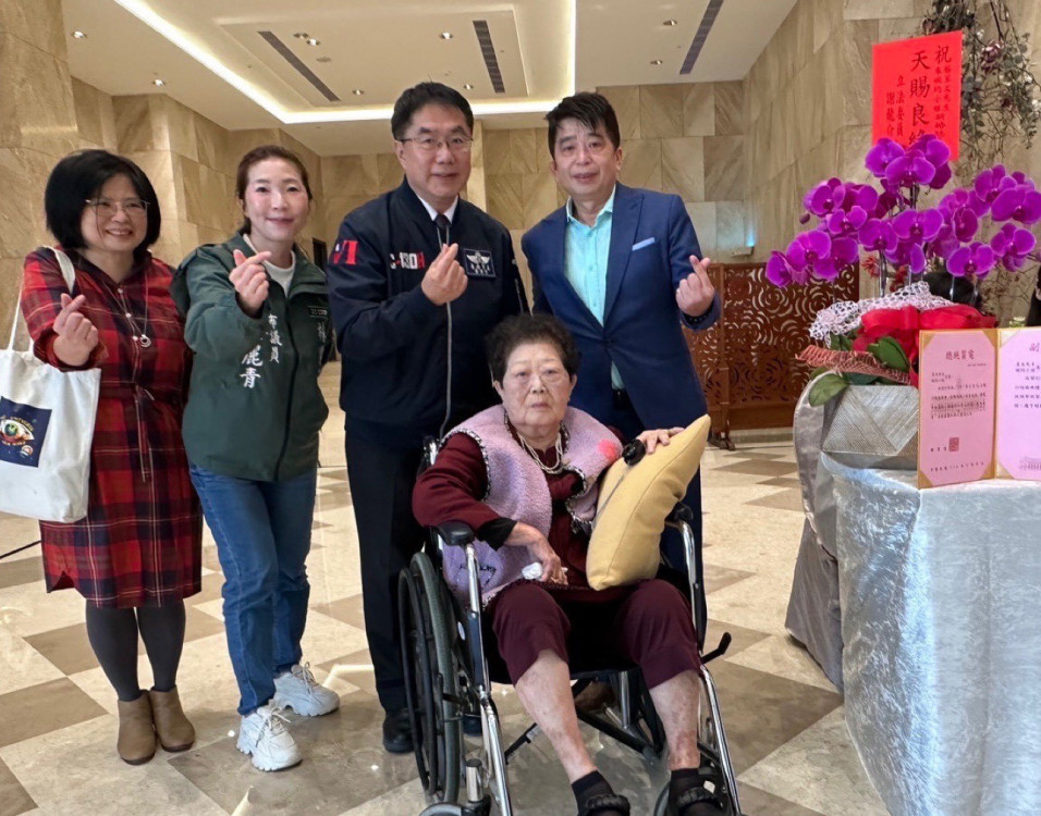 臺南市安南區慈暉媽媽出爐　蘇邱桂美女士獲表揚展現母愛典範