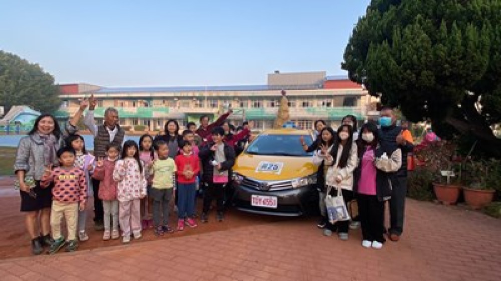 陪孩子長大的公車！中市小黃公車服務遍及68所學校 守護偏鄉安全通學路