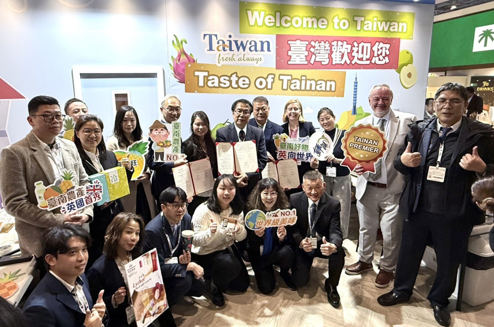 首征倫敦大獲全勝！黃偉哲率台南館參加英國 IFE 食品展，狂攬 1.5 億元商機