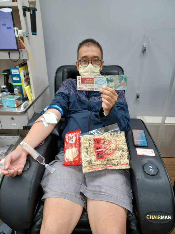 神農街金華府連假辦捐血，祭出「王建民套餐」募得近200袋熱血