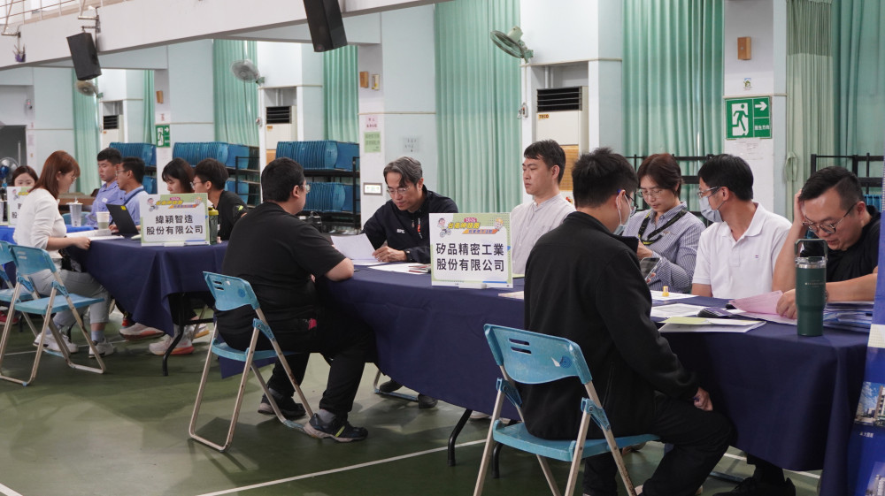 南市勞工局於善化辦理2026台南呷頭路就業徵才活動