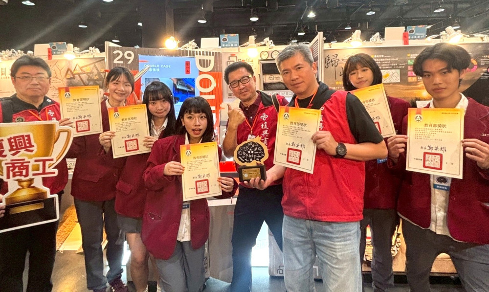 新北技職全國專題競賽奪18獎雙北第一　復興商工設計群金牌17連霸 