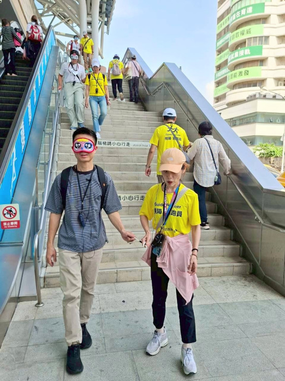打破框架共融走讀！臺中文學季首辦「偽盲」五感行旅  與視障朋友共繪舊城風景
