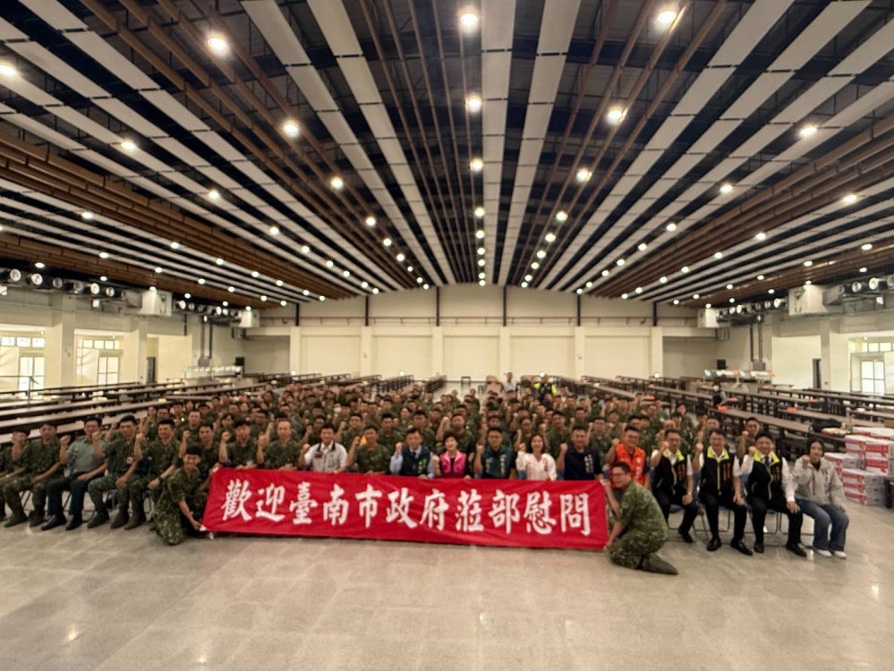 端午節前夕慰勞國軍 臺南市府赴砲訓部致贈慰勞金與肉粽