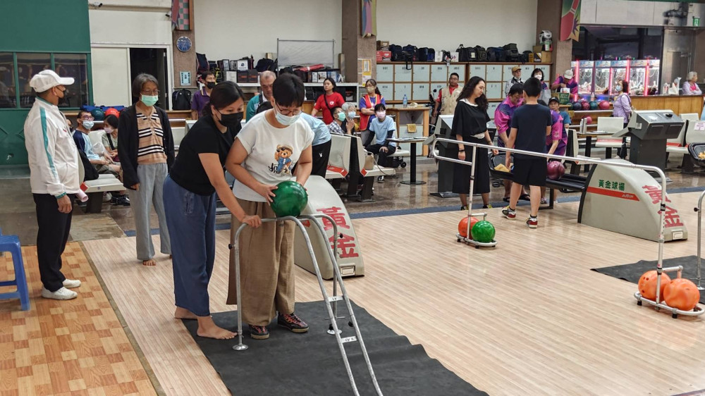 臺南市西藥盃身心障礙者保齡球比賽成功舉辦