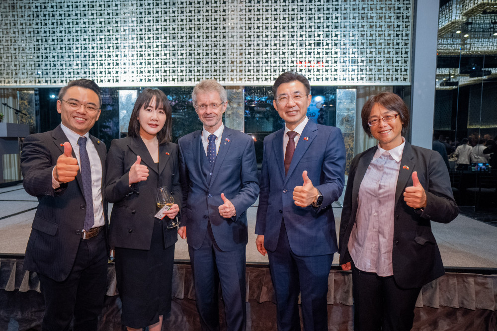 立法院江啟臣副院長出席捷克參議院議長韋德齊（Miloš Vystrčil）感恩酒會