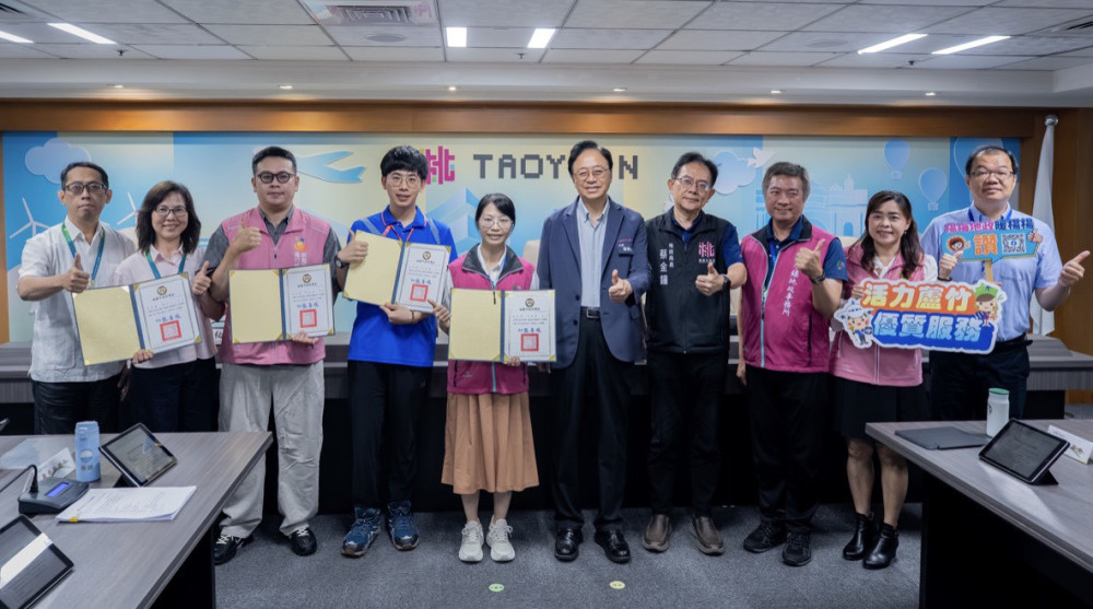 表揚地政防詐有功人員 張善政感謝同仁守護市民2,397萬財產