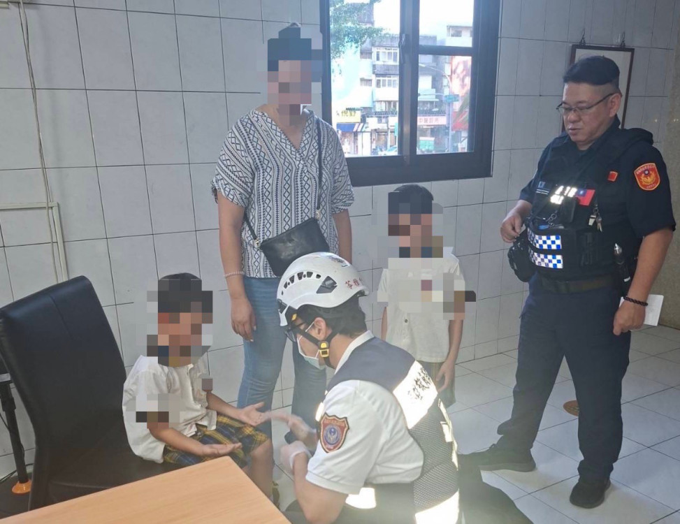 保大警暖心協助受傷幼童　分工救援展現人民保姆精神