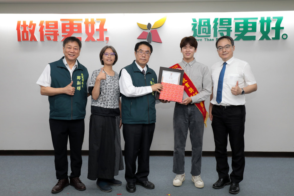 臺南3學子獲總統教育獎 黃偉哲讚生命教育最佳典範