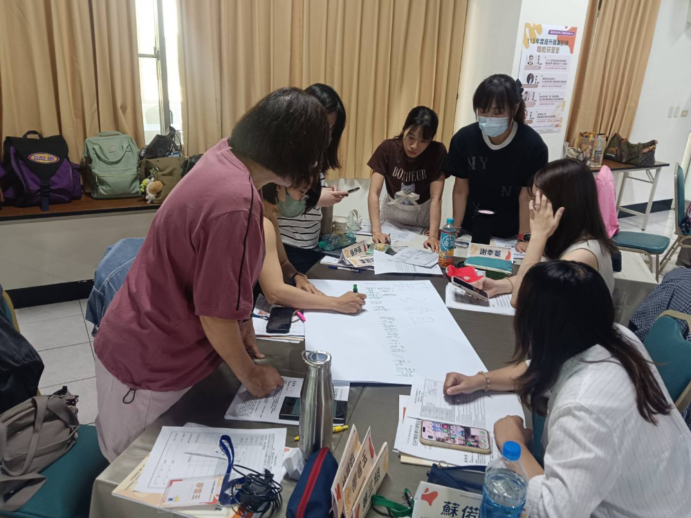 數位轉型助力職訓升級 臺南勞工局辦研習營強化辦訓人員專業量能