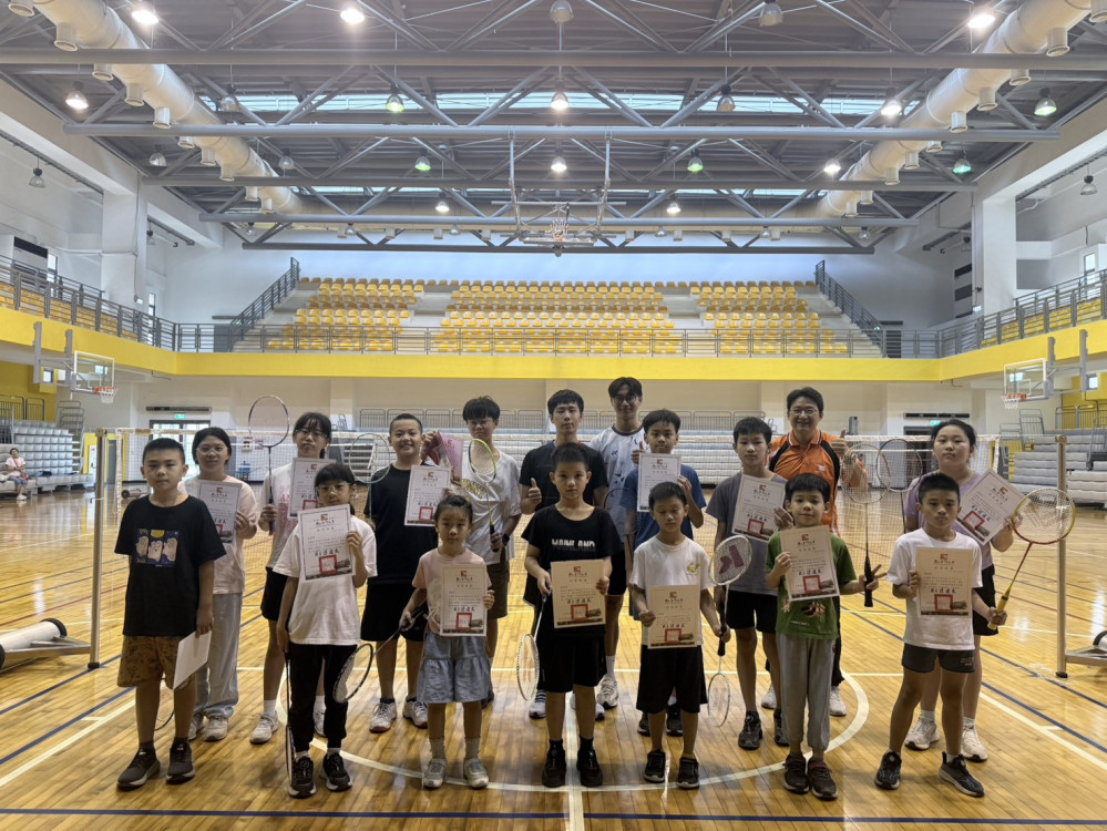 金門大學羽球親子夏令營結業！小將曹宇睿對抗賽奪冠