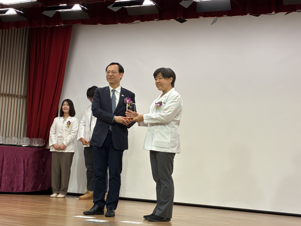 胸腔病院藥師林佩玉獲優良醫事人員獎 用專業守護病人用藥安全
