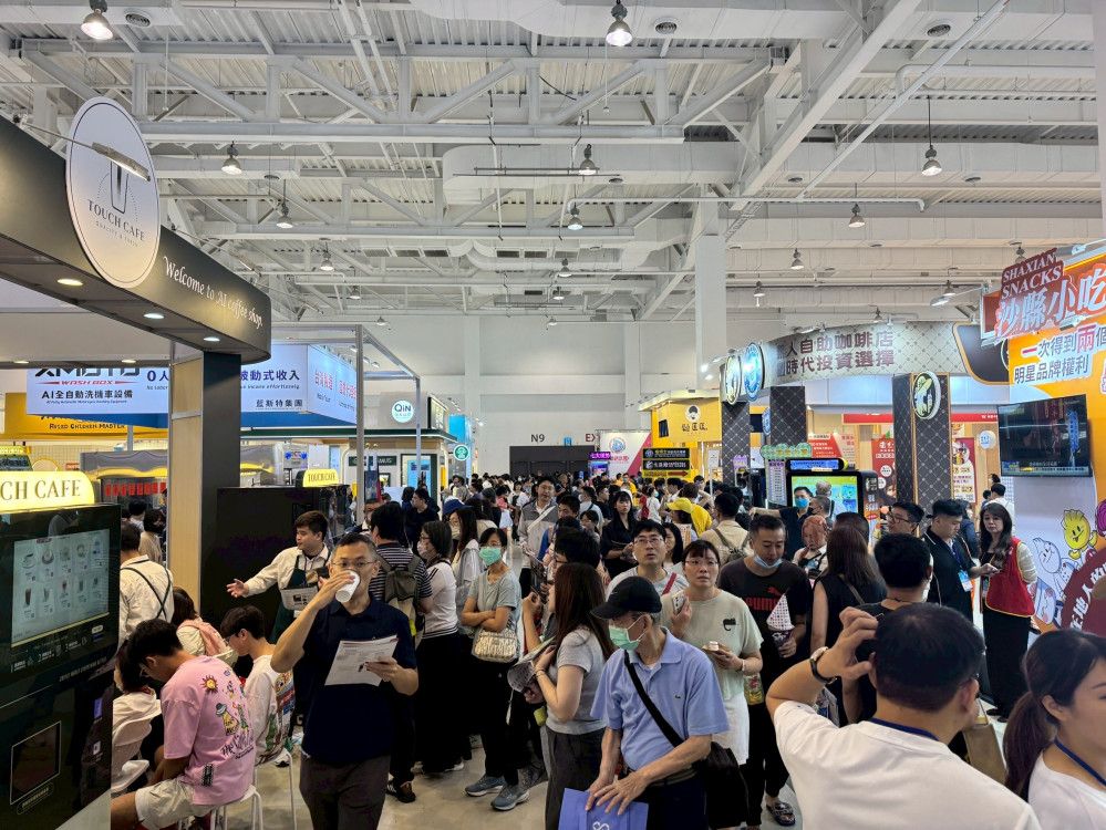 世界加盟年會前哨站登場！高雄加盟展搶攻國際商機　鮮乳陀螺賽成焦點