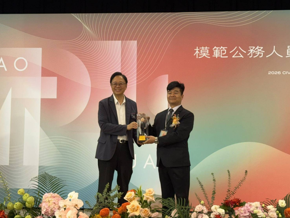 24小時守護桃園的不夜微光！環保局稽查科長謝宏松榮獲模範公務員   用溫柔執法換來城市的寧靜與清新 