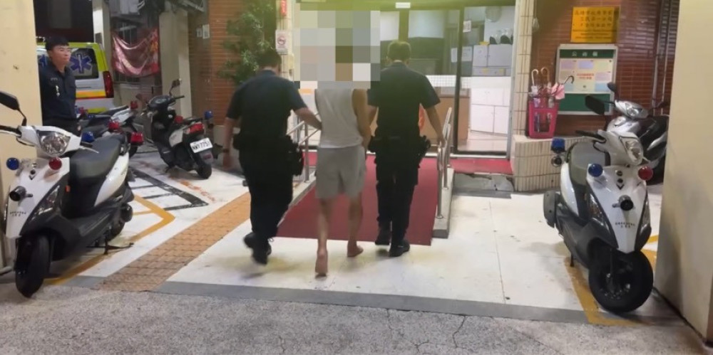 心虛踩油門撞高雄警！毒蟲拒檢狂逃　代價慘噴41萬6900元