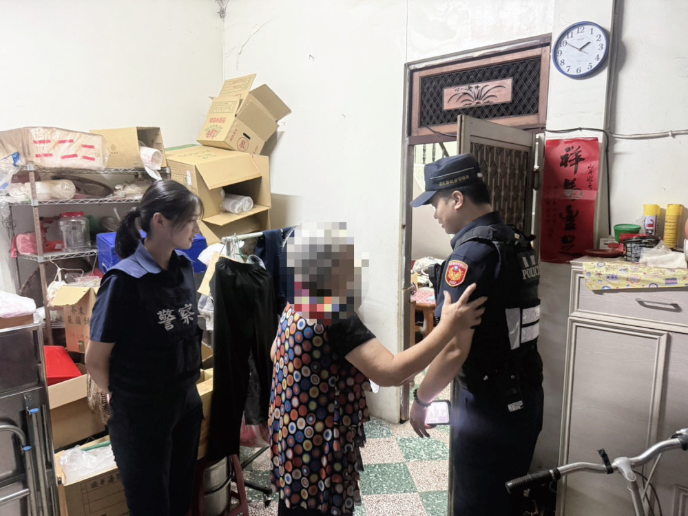 老嫗清晨迷途　枋寮警護送返家暖心實習生同行陪伴