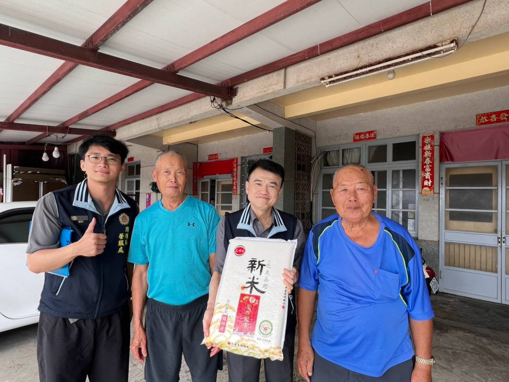 赴離島秋節慰問 余熙明率團隊關懷偏鄉榮民眷