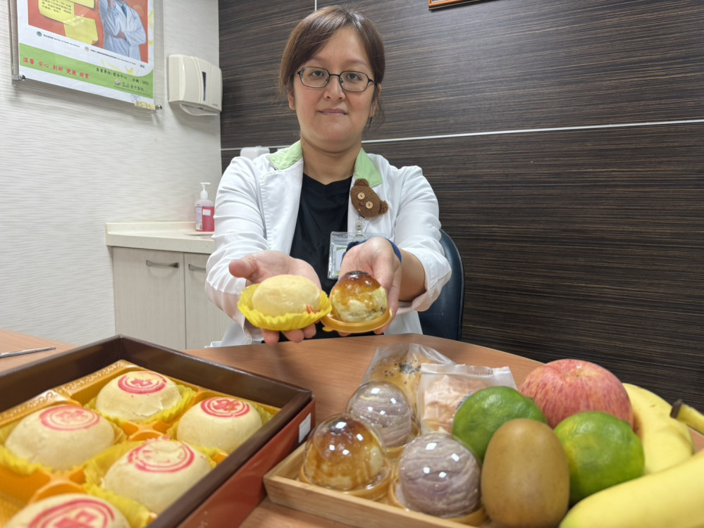 讓你健康過中秋！　臺中醫院分享「烤肉、品柚、吃月餅」3大健康攻略