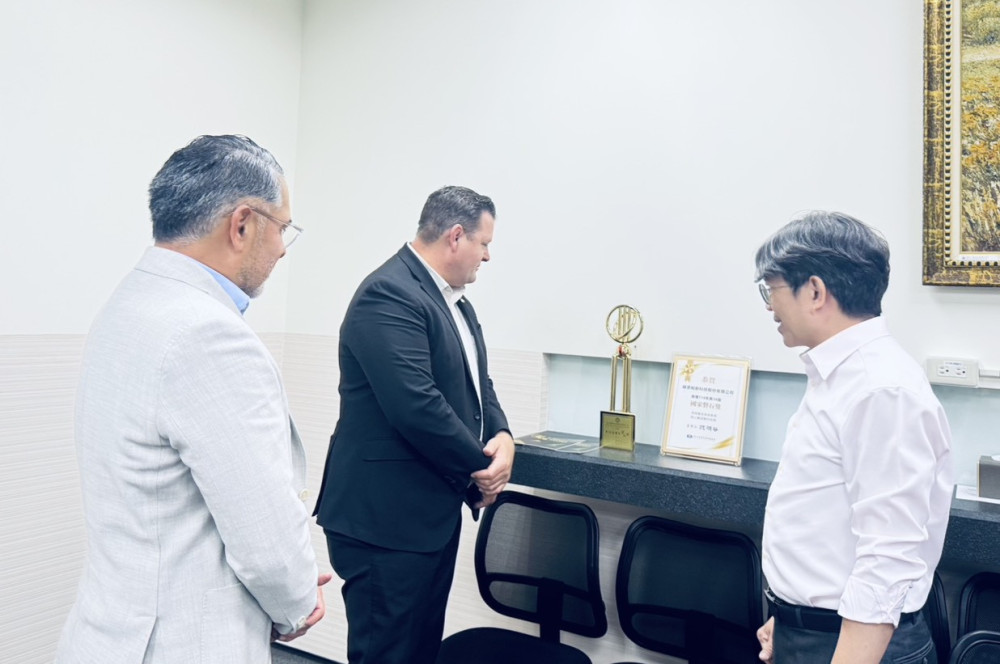 錸恩帕斯科技深化美國布局　鳳凰城市政府來訪交流半導體投資