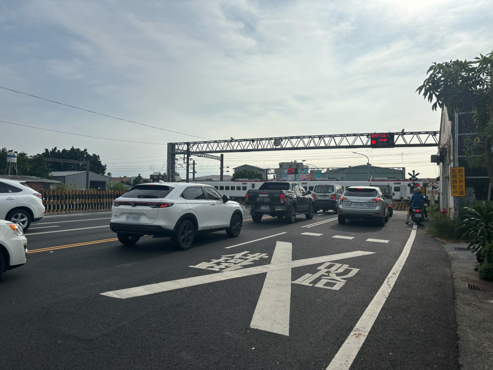 新營東山路平交道交通瓶頸將改善　道路拓寬至20公尺