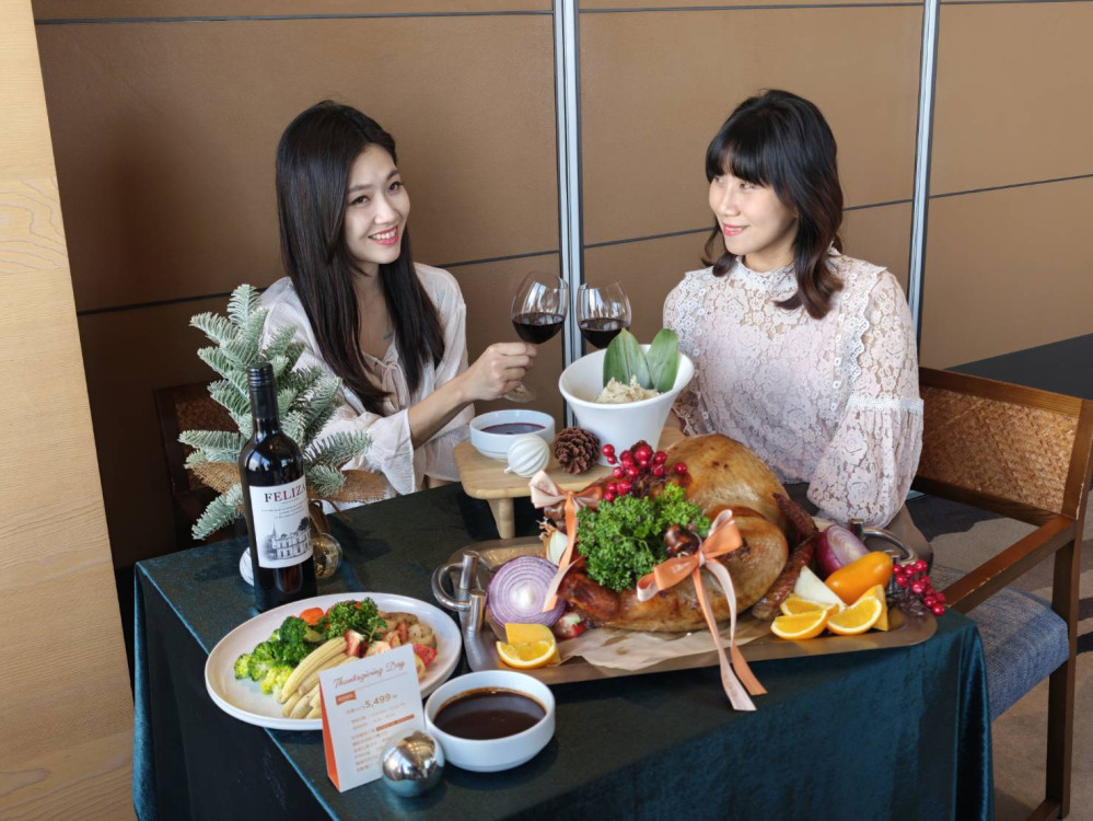  和逸飯店高雄中山館歲末雙優惠！爐烤火雞飄香、親子特展添樂趣