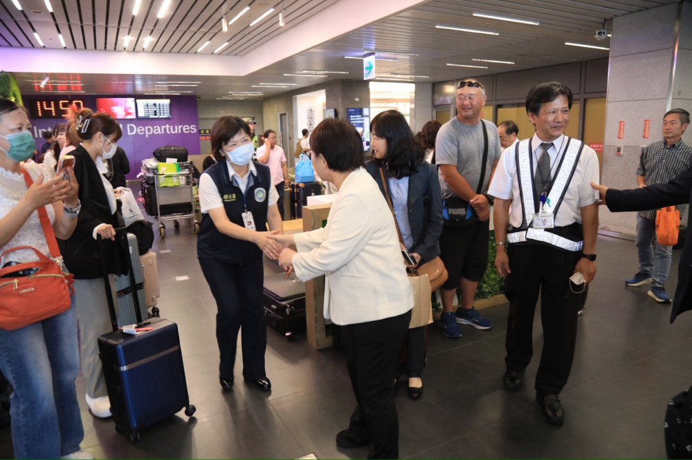 28小時旋風訪沖繩返國！盧秀燕「圓滿完成3大任務」：為未來奠定基礎