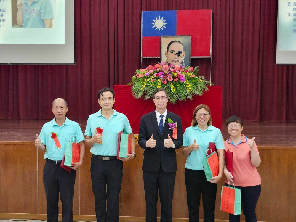 屏東榮家慶祝榮民節 感念前輩犧牲奉獻精神